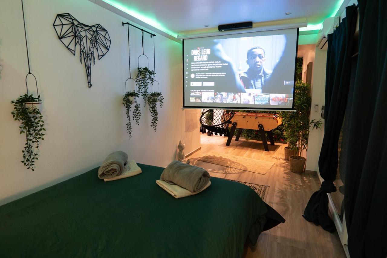 Capsule Thailande I Sauna I Balneo I Console I Jeux En Bois I Cinema I Cour Interieure Trith-Saint-Leger 외부 사진