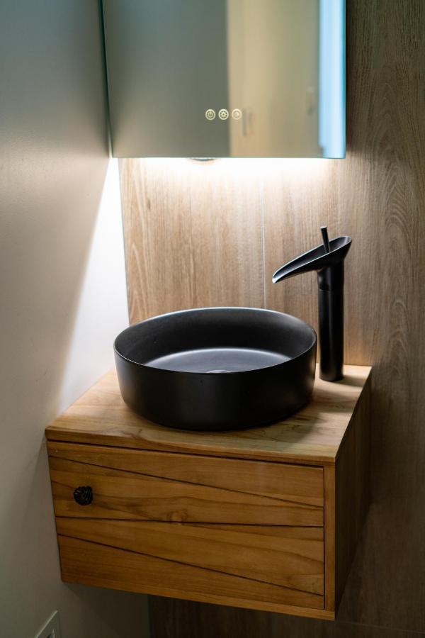 Capsule Thailande I Sauna I Balneo I Console I Jeux En Bois I Cinema I Cour Interieure Trith-Saint-Leger 외부 사진